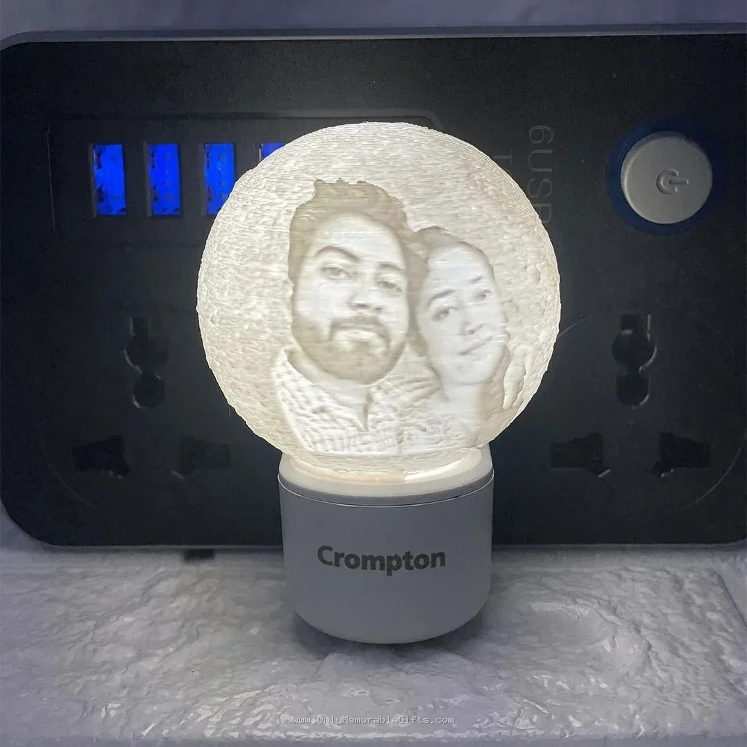 Personalized Lithophane Moon Lamp – Plug-In - Image 5