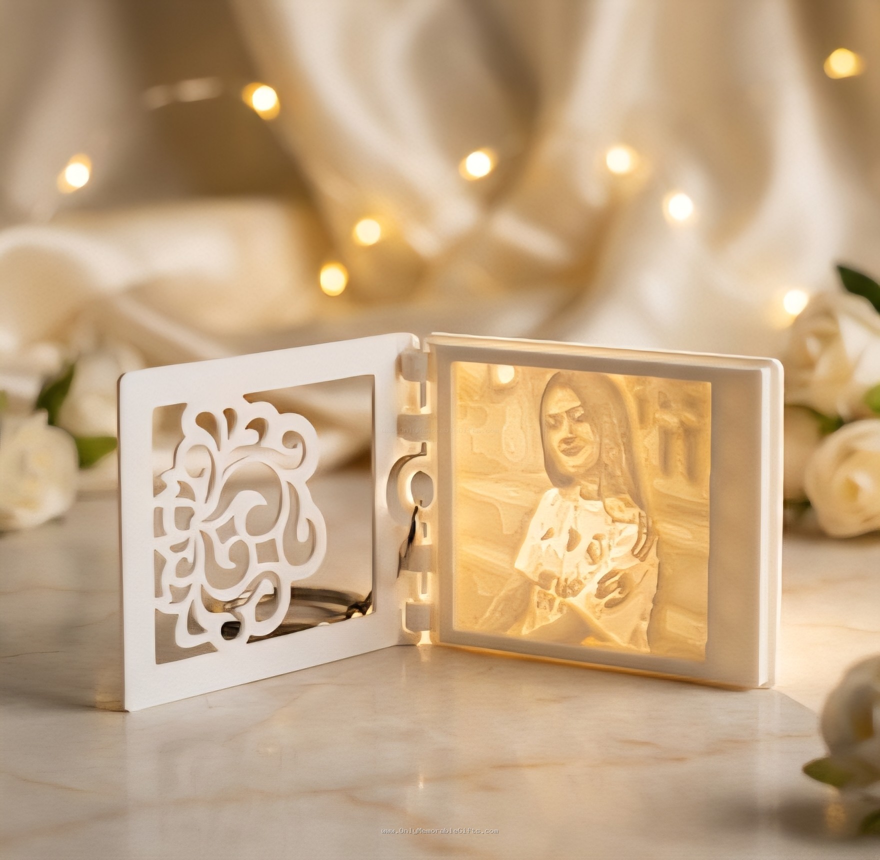 White PLA lithophane keychain showing photo when light passes througt