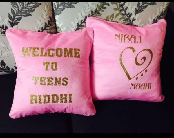 Alternative view of TEXT CUSHION