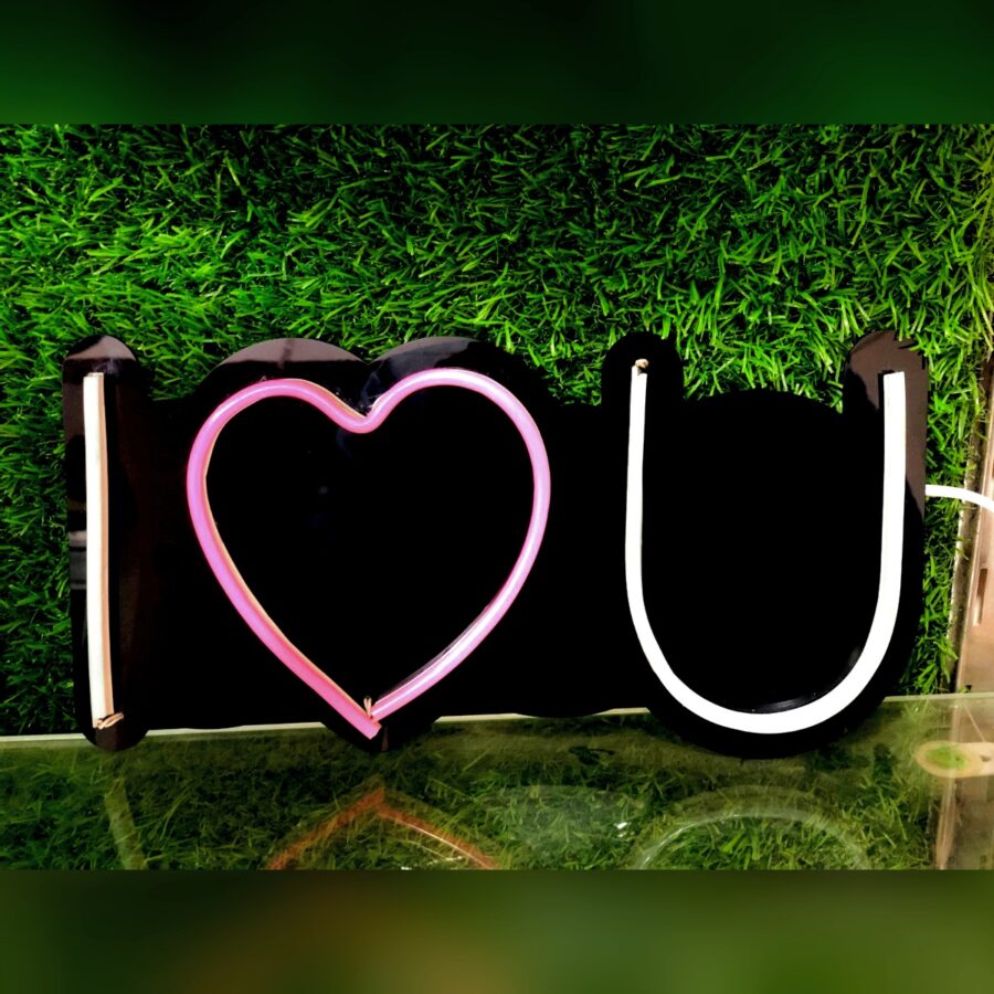 Alternative view of I ❤️ U Neon