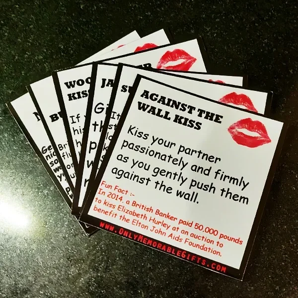 Alternative view of Kiss Me Cards